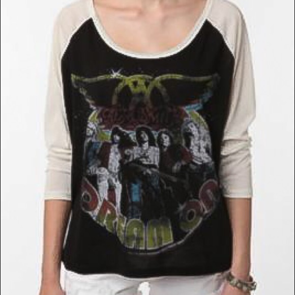 Urban Outfitters Aerosmith T-Shirt - Picture 2 of 2